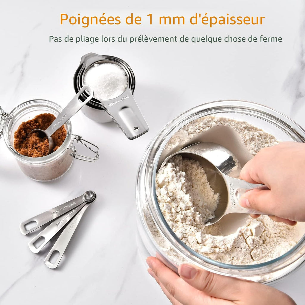 Ensemble de 15 tasses et cuillères à mesurer